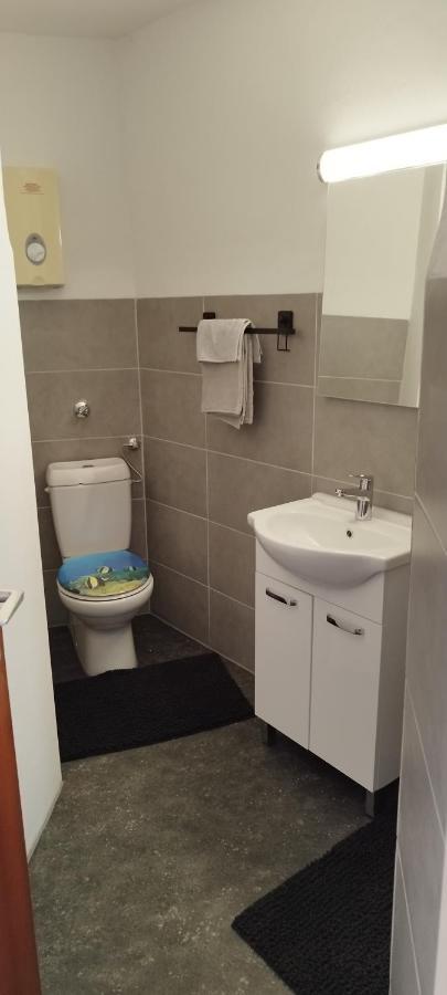 Schoene Sonnige Wohnung Jüchen Екстериор снимка